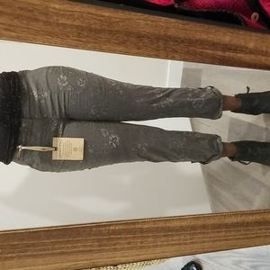 New Capri Pants Green Pattern Boho  Women Juniors 4